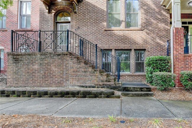 Foto del edificio - 812 Red Hart Ln
