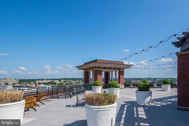 roof top view - 1390 Kenyon Street NW