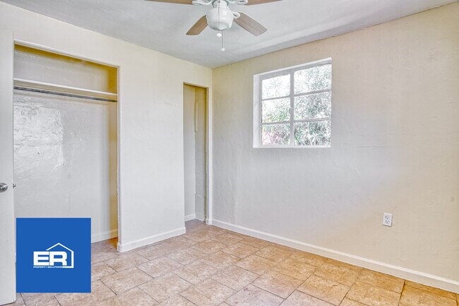 Foto del edificio - 3543 W Grant St