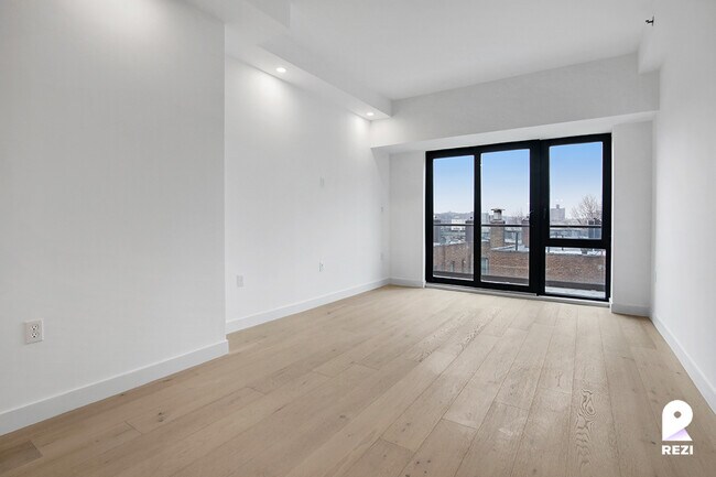 Building Photo - 148-37 88th Ave