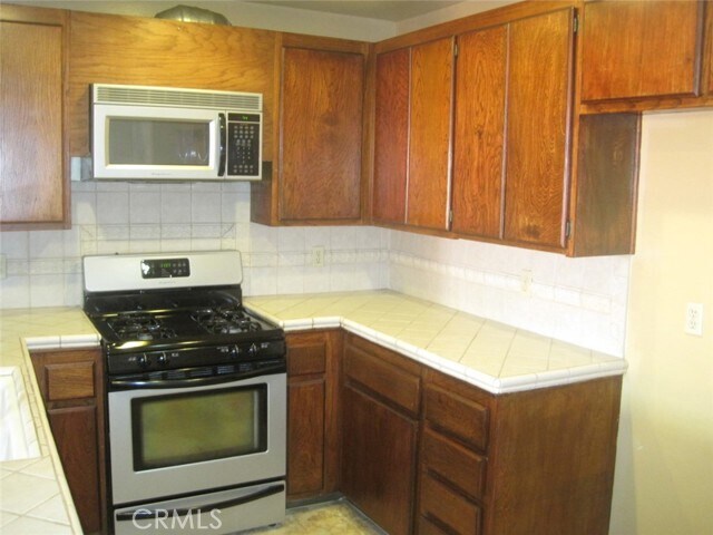 Building Photo - 2441 Sylvian Ln