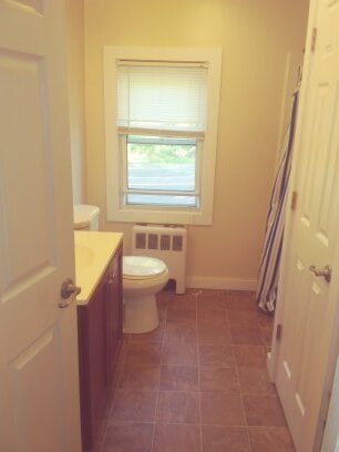 Bathroom with laundry closet - 941 Waterbury Road
