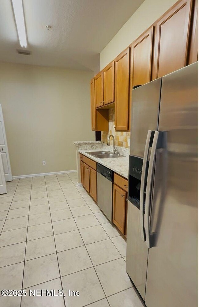 Foto del edificio - 7059 Deer Lodge Cir