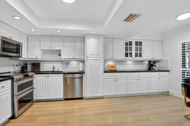 Foto del edificio - 372 Deer Creek Wildwood Ln E