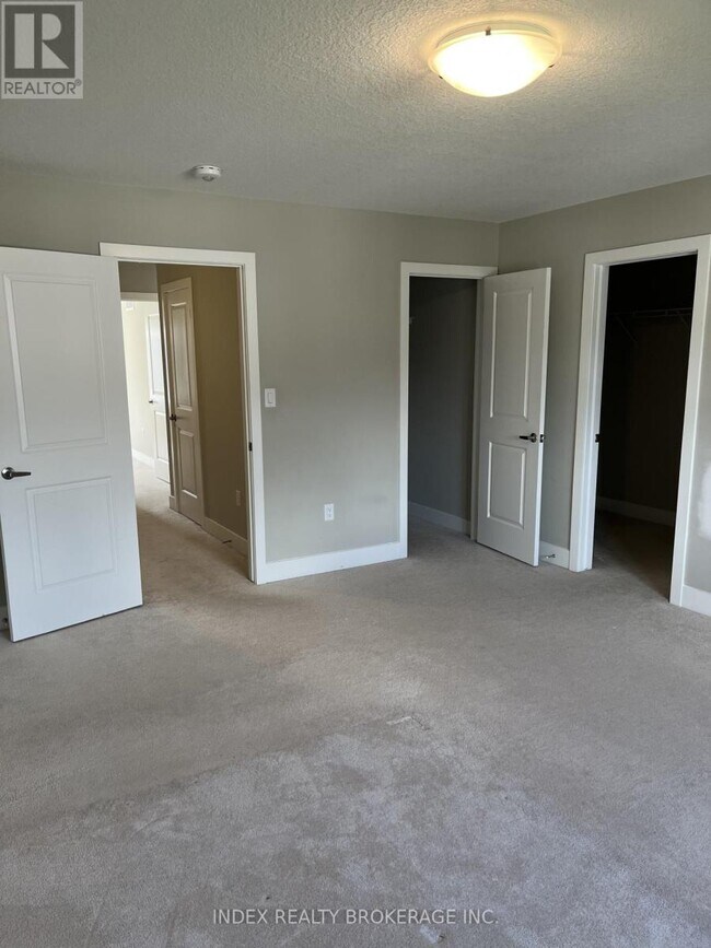 Photo du bâtiment - 677 Chelton Rd