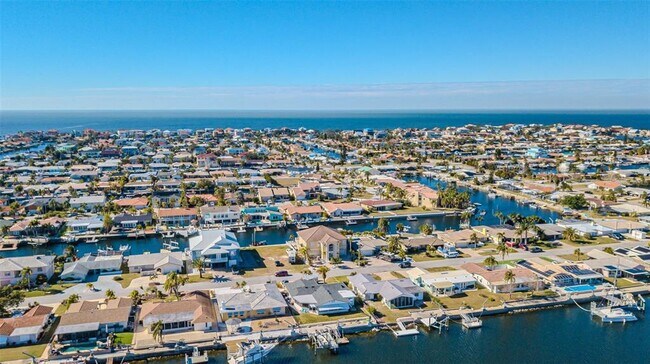 Foto del edificio - 5056 Galleon Ct