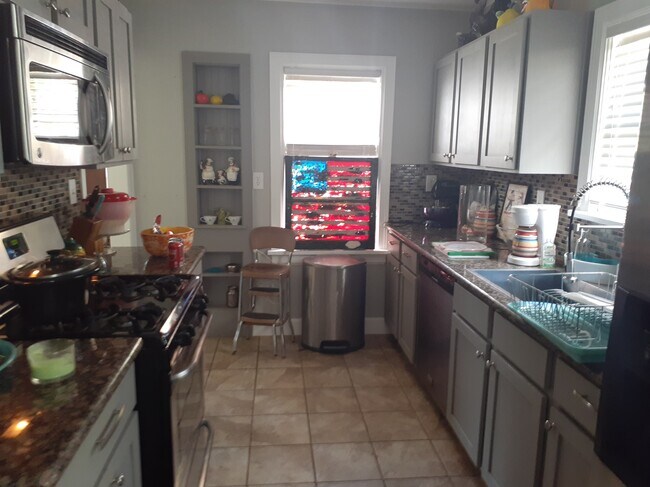 Foto del edificio - 2204 NW 25th St