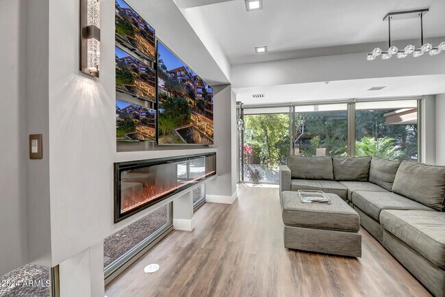 Foto del edificio - 7141 E Rancho Vista Drive Unit 1012