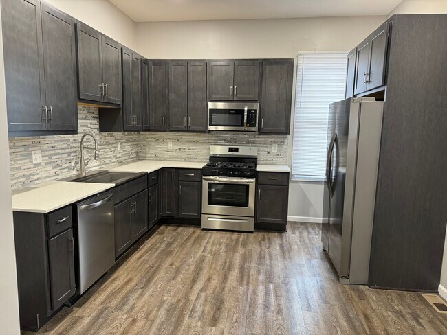 Cocina - 206 S 16th St