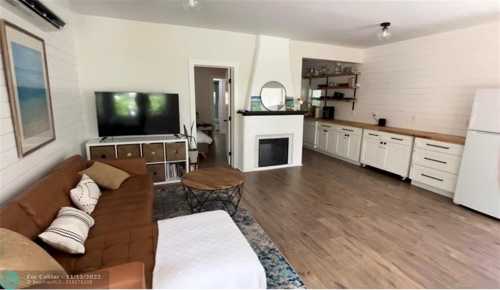 Foto principal - 916 SW 2nd St