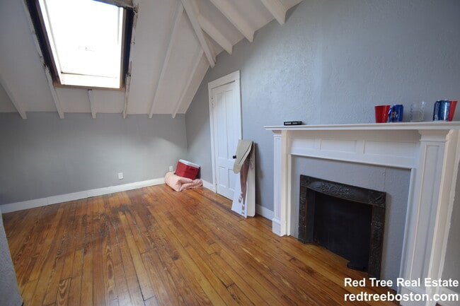 Foto del edificio - 235 Chestnut Hill Ave