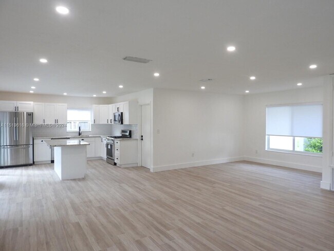 Foto del edificio - 12470 SW 106th St