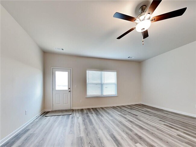 Building Photo - 231 Oliver Dr