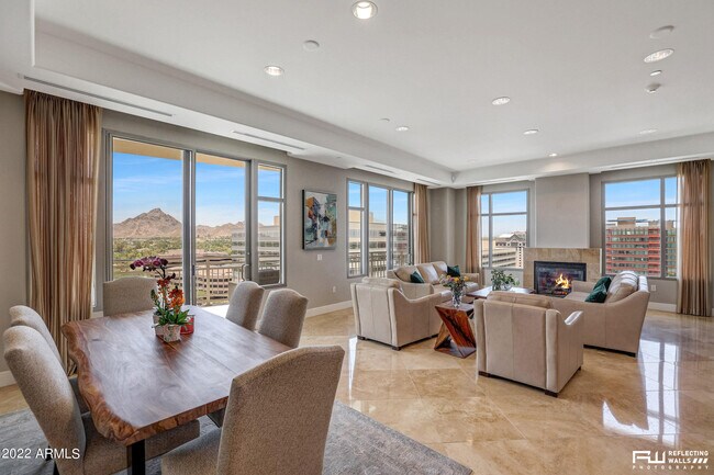 Building Photo - 2211 E Camelback Rd