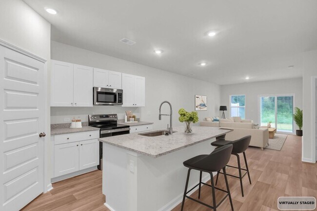 Building Photo - ***FREE DECEMBER RENT*** AND APPLICATION FEES WAIVED UPON APPROVAL!!! Dog friendly home!