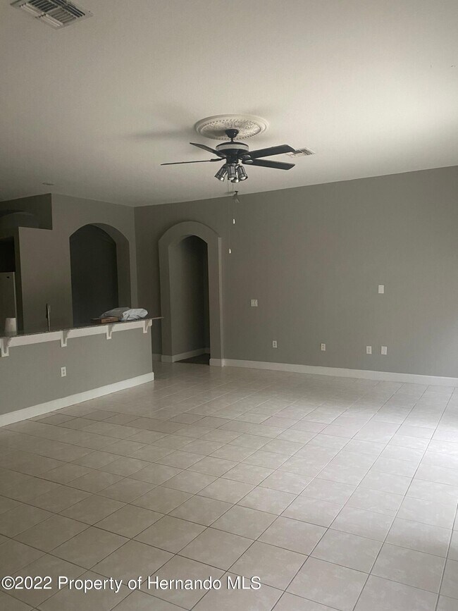 Building Photo - 5259 Greystone Dr