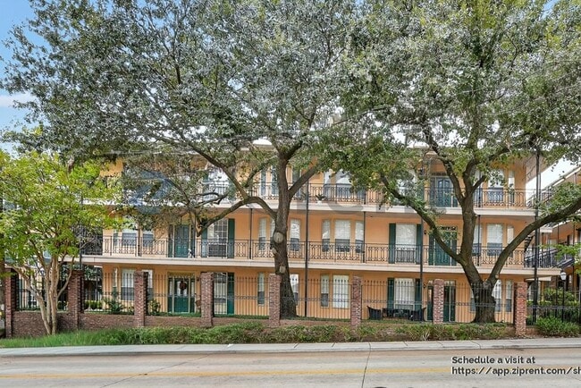 Foto del edificio - 6318 Richmond Ave