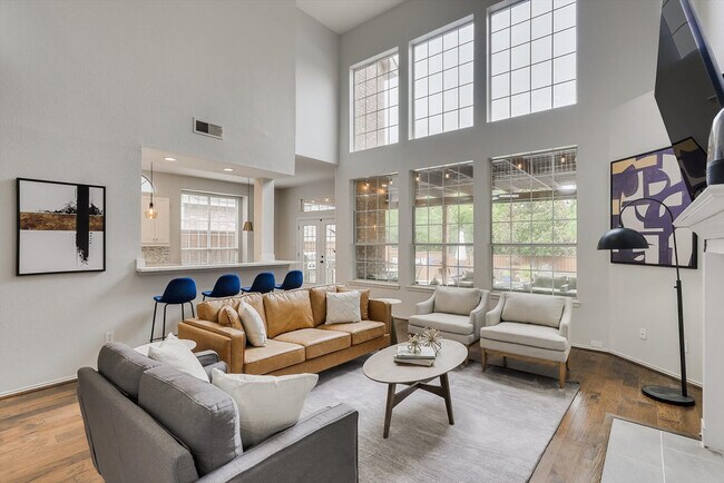 Foto del edificio - 1248 Wildflower Ln