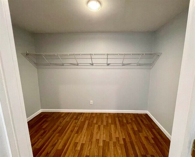 Foto del edificio - 221 Claremont Ave