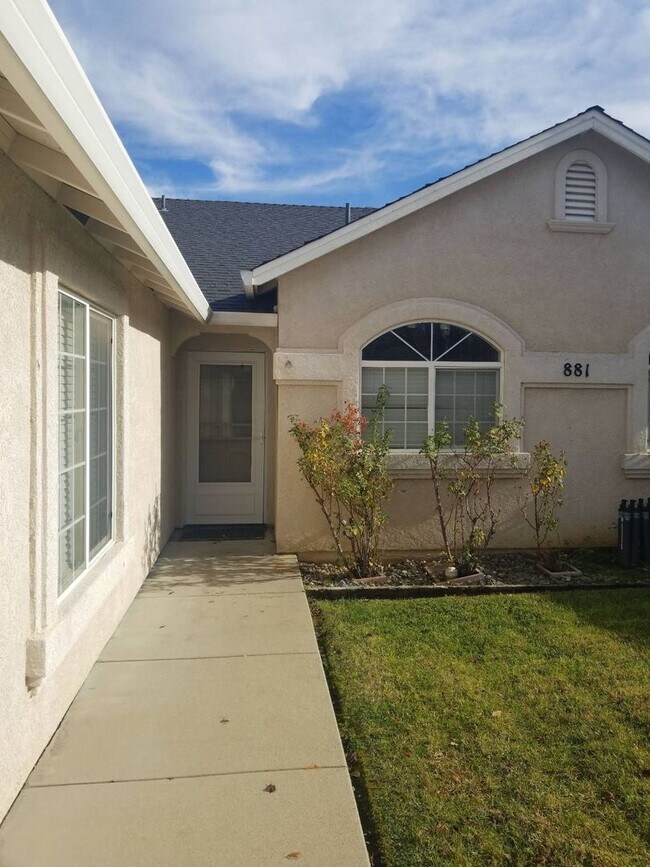 Foto del edificio - 881 Cally Ct