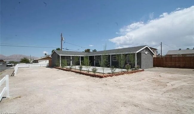Building Photo - 640 N 9th St