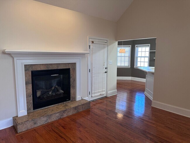 Building Photo - Wonderful brick ranch in Evans