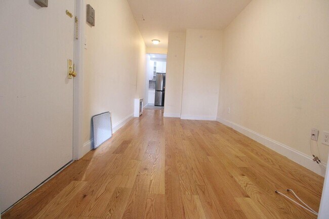 Building Photo - 485 Columbus Avenue