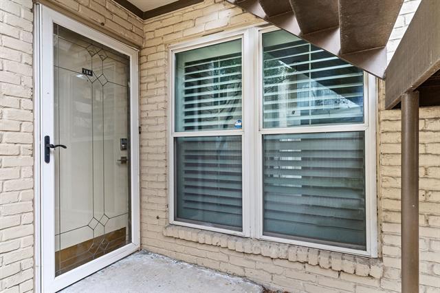 Building Photo - 10650 Steppington Dr