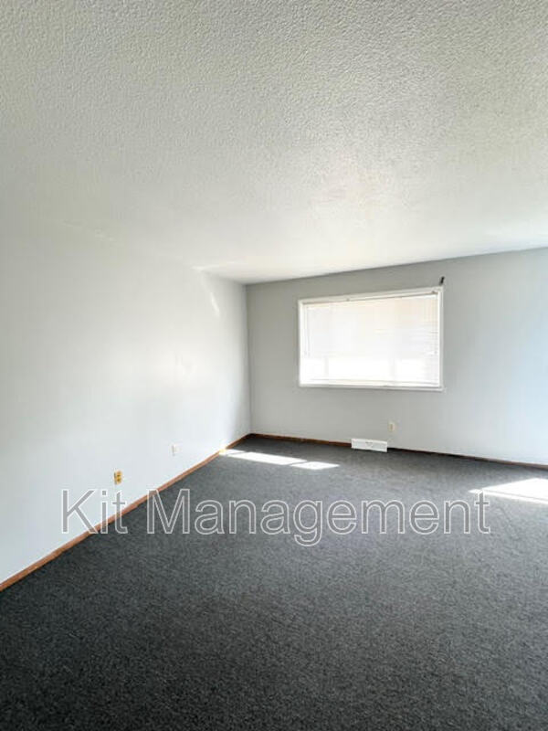 Foto del edificio - 5517 Douglas Rd
