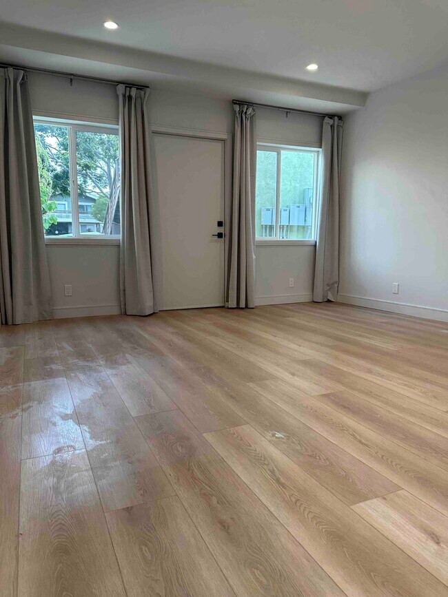 Building Photo - 1754 9th St