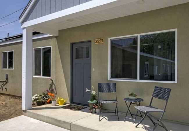 Building Photo - 3253 Mataro St
