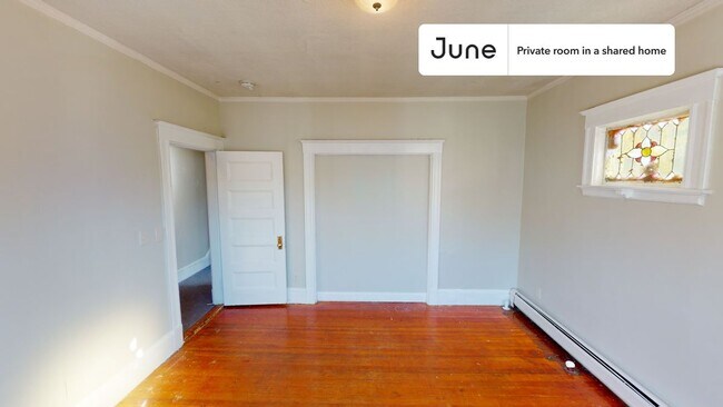 Foto del edificio - Room in Shared 5 bed/2 bath home