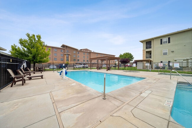 Building Photo - Windscape Apartments