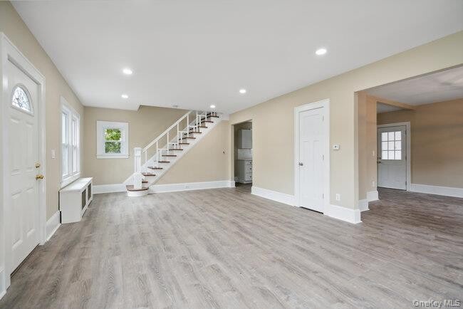 Foto del edificio - 1030 Glen Cove Ave