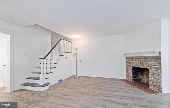 Foto del edificio - 514 E Lancaster Ave