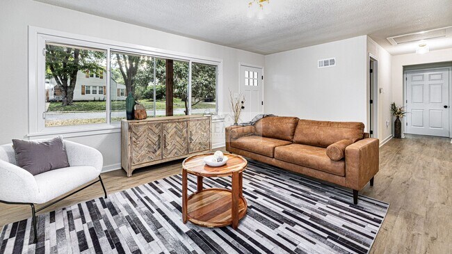 Foto del edificio - 8340 Riggs St