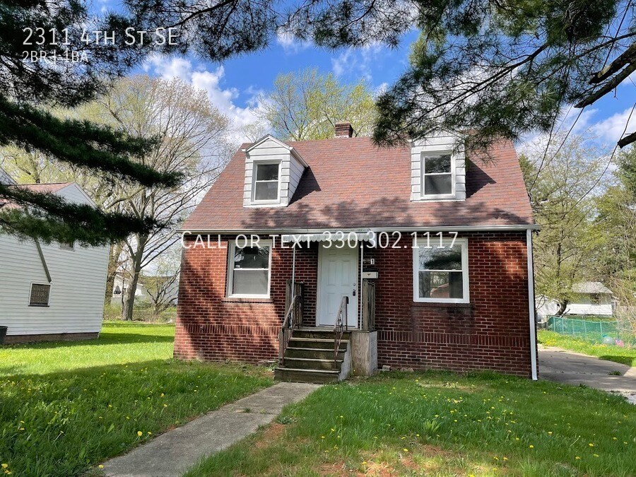 Primary Photo - Two bedroom One bathroom bungalow for rent