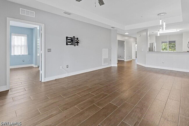 Foto del edificio - 7827 Regal Heron Cir
