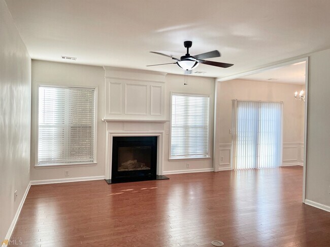 Building Photo - 1728 Fair Oak Way