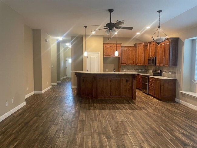 Building Photo - 103 S Kanaio Dr