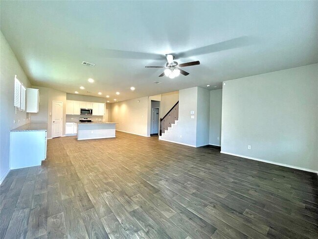 Foto del edificio - 4719 Lombardy Fire Trail