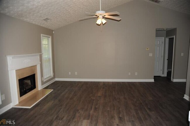 Building Photo - 75 Pine Cove Ct