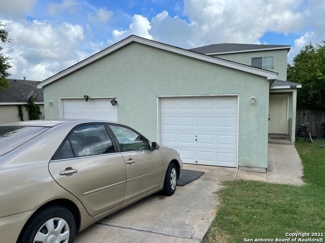 Building Photo - 11221 Center Point Rd