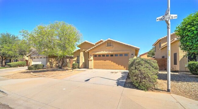 Photo - READY TO VIEW NOW! Bright, Open Floorplan w/ Brand New Interior Paint & Carpet! House
