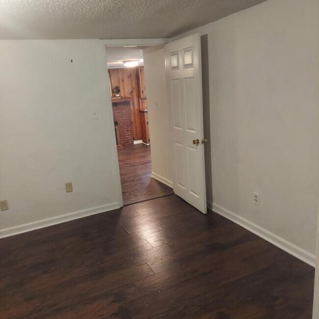 Foto del edificio - 450 Highland Ave NW