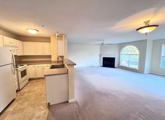 Foto del edificio - Condo FOR RENT Winston Salem!!