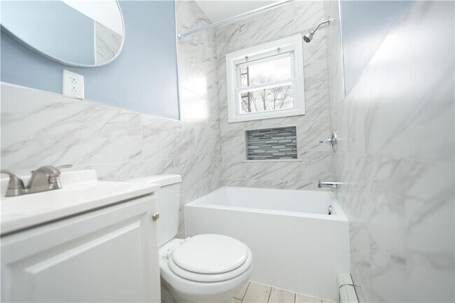 Foto del edificio - 167 Baxter St