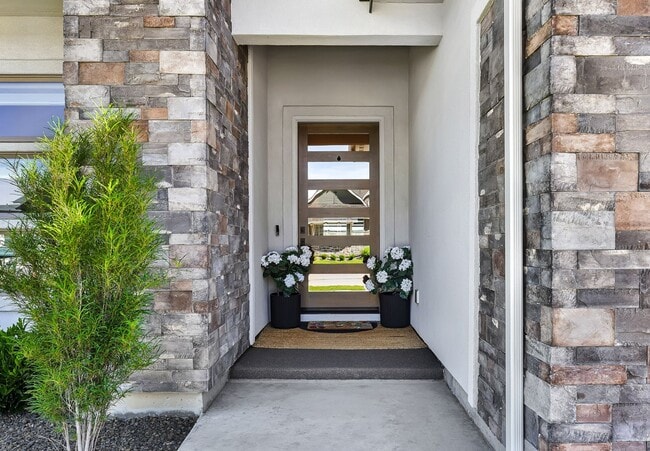 Foto del edificio - House for Lease in the Hills of Dry Creek Ranch