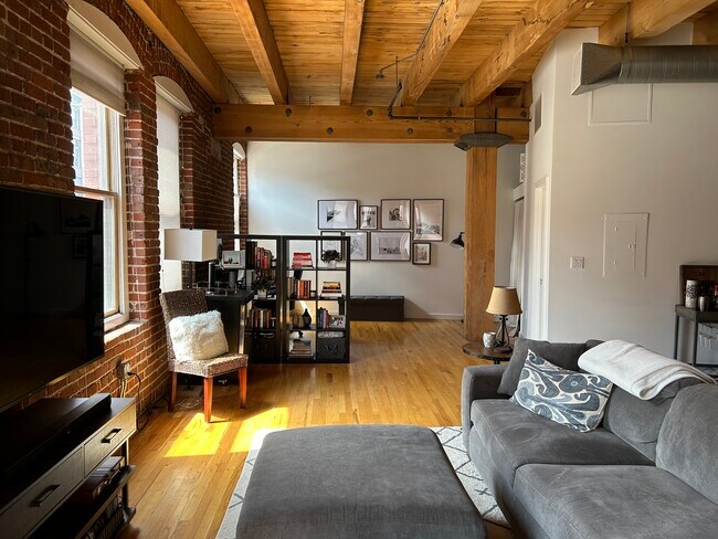 Flex Space - 1745 Wazee St Apartments