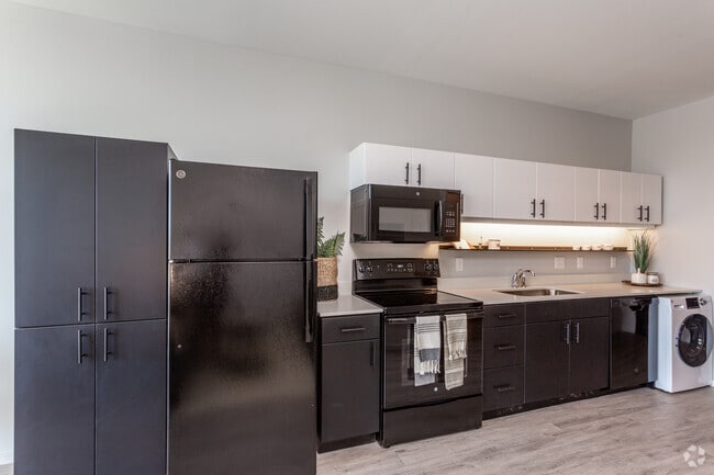 Studio, 1BA - The Micklin/426 SF - Muse Omaha Apartments